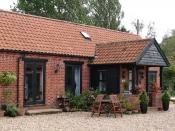Stable Cottage holiday accommodation sleeps six in central Norfolk